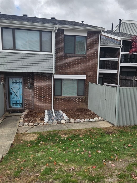 Primary Photo - 19 Meadowood Dr