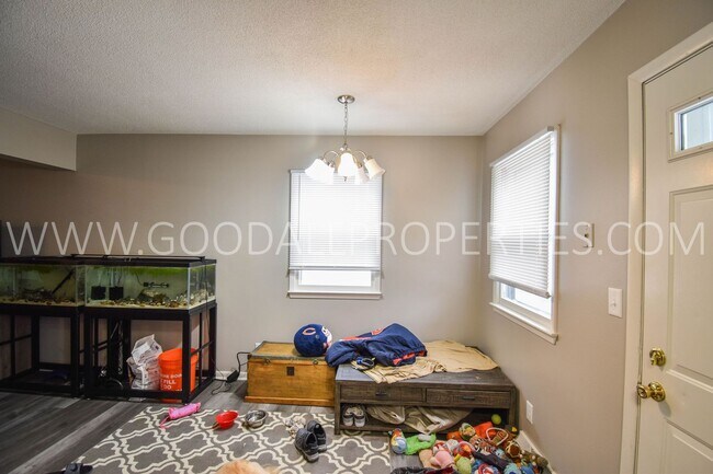 Foto del edificio - 2 Bedroom 1.5 Bath Home