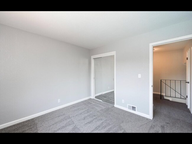 Building Photo - 5638 Calmor Ave
