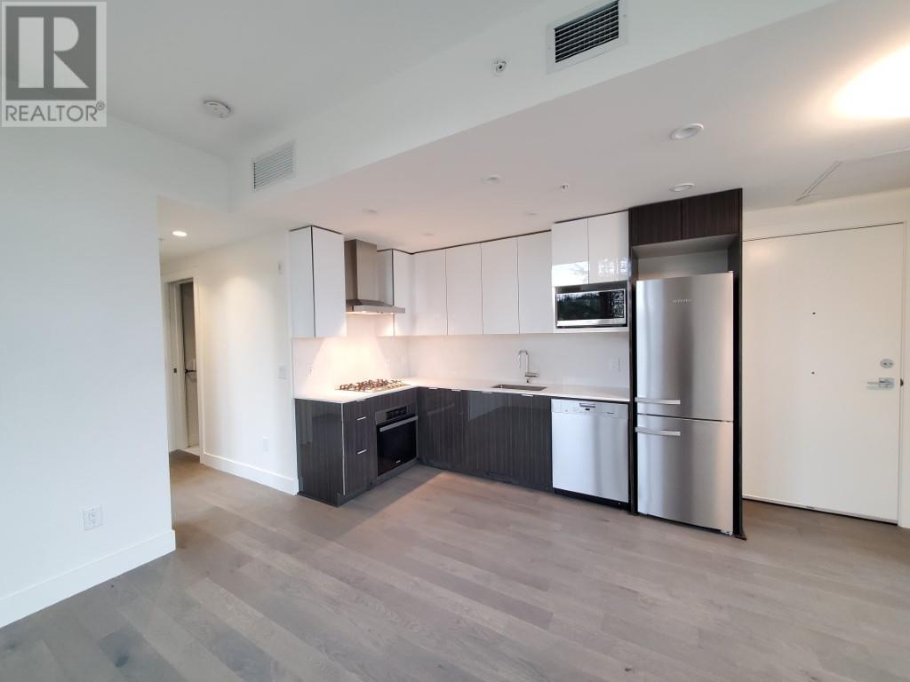 Building Photo - 7777 Cambie St