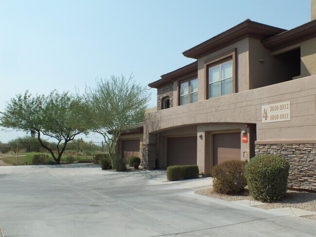Building Photo - 33550 N Dove Lakes Dr