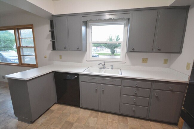 Foto del edificio - 619 2nd St NW