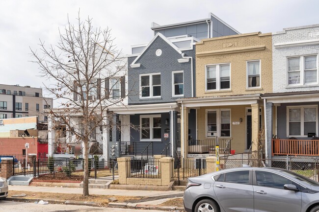 Photo - 750 19th St NE Apartments