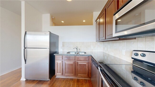 Foto del edificio - 206 N Main St