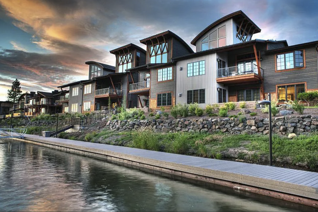 Building Photo - 2090 W Bellerive Ln