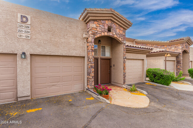 Foto del edificio - 13700 Fountain Hills Blvd