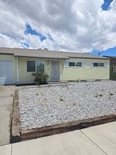 Building Photo - 2640 Stine Way