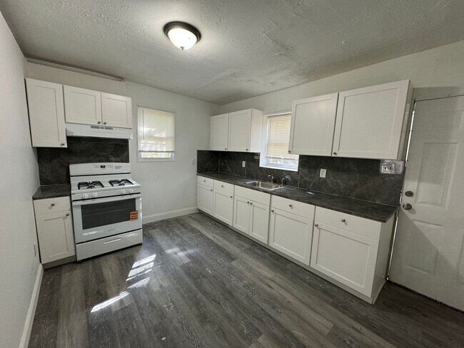 Foto del edificio - 312 Concord Ave