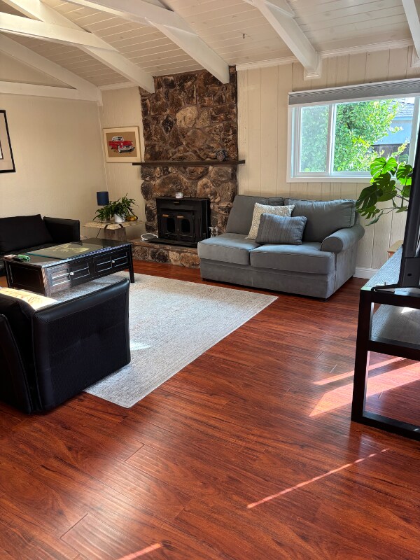 Foto del edificio - 520 Linford Pl