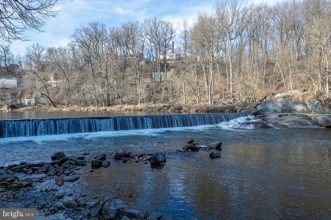 Foto del edificio - 15 Brandywine Falls Rd