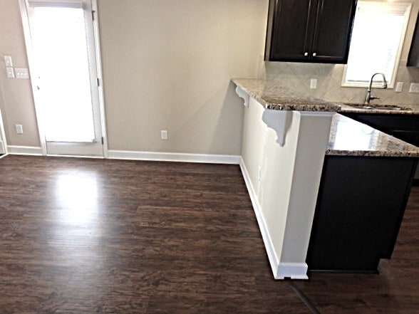 Building Photo - 524 McCarthy Dr