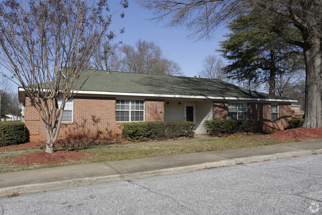 Primary Photo - Brockwood Senior Housing