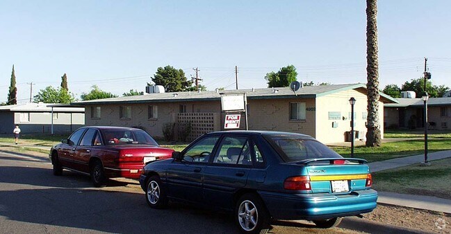 Building Photo - Mountain View Manor