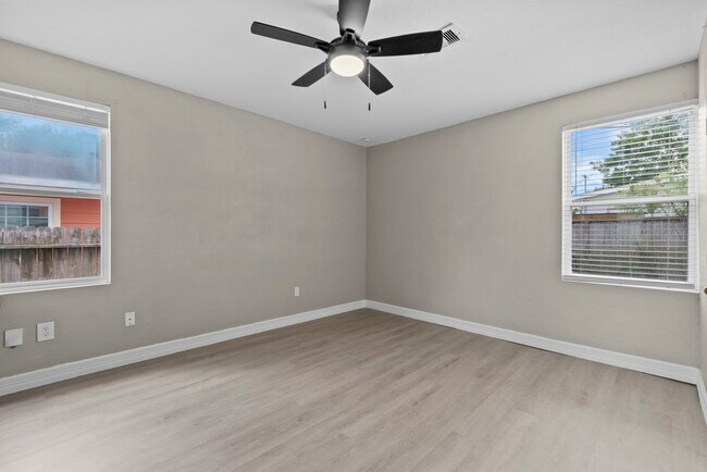 Foto del edificio - 5309 Perry Ave