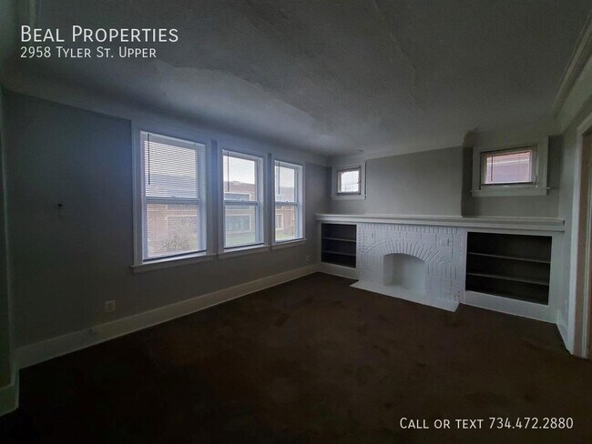 Foto del edificio - 2958 Tyler St