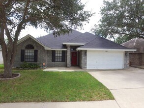 Building Photo - 3301 Mynah Ave