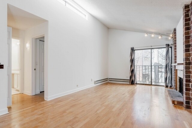 Foto del edificio - 915 W Montana St