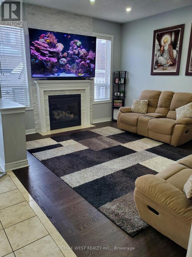 Building Photo - 63 Village Lake Crescent