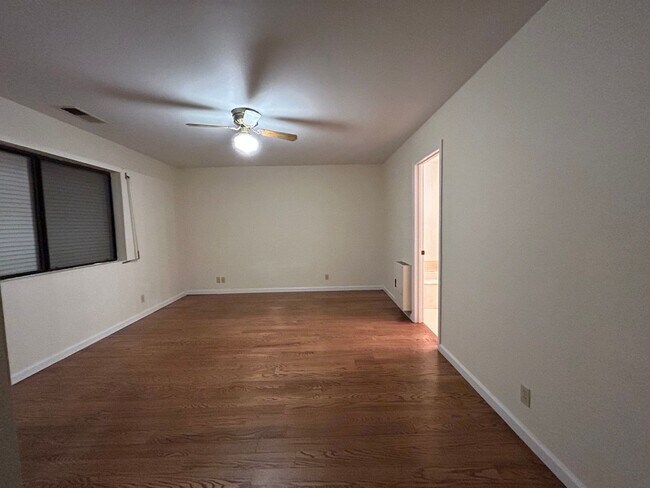 Building Photo - 75 Wattles Way, Oroville