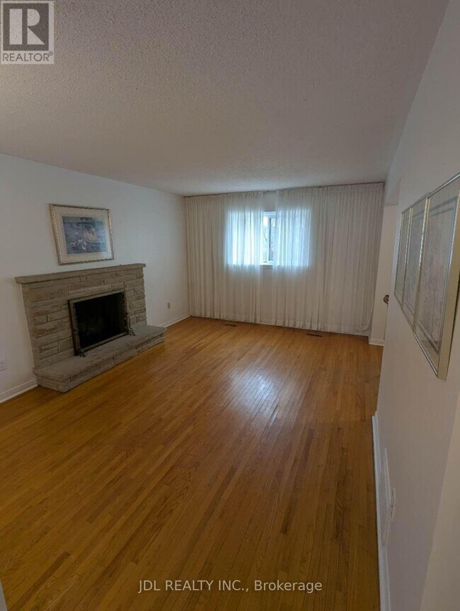 Building Photo - 22 Cudham Dr
