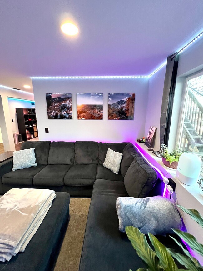 Foto del edificio - 2901 E 107th Ct