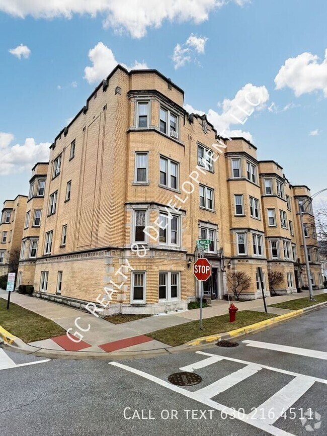 Building Photo - 7438 Adams St