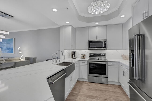 Foto del edificio - 420 Cove Tower Dr