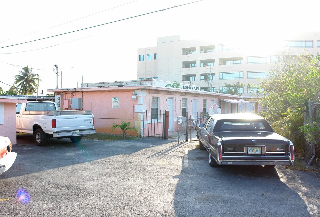 Foto principal - 13 NW 27th Ave