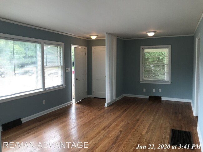 Building Photo - 3 br, 1 bath House - 242 Jonesboro Rd