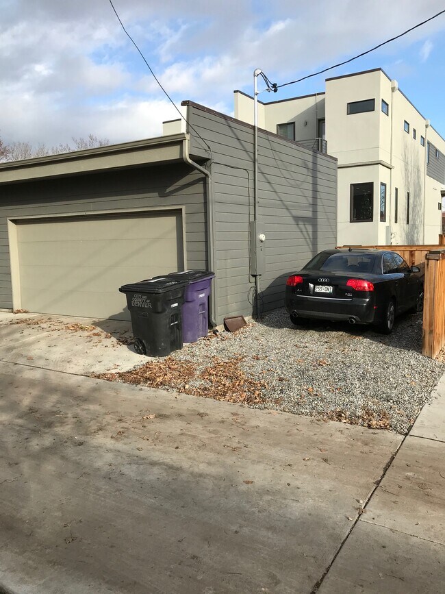 Building Photo - 1555 Julian St