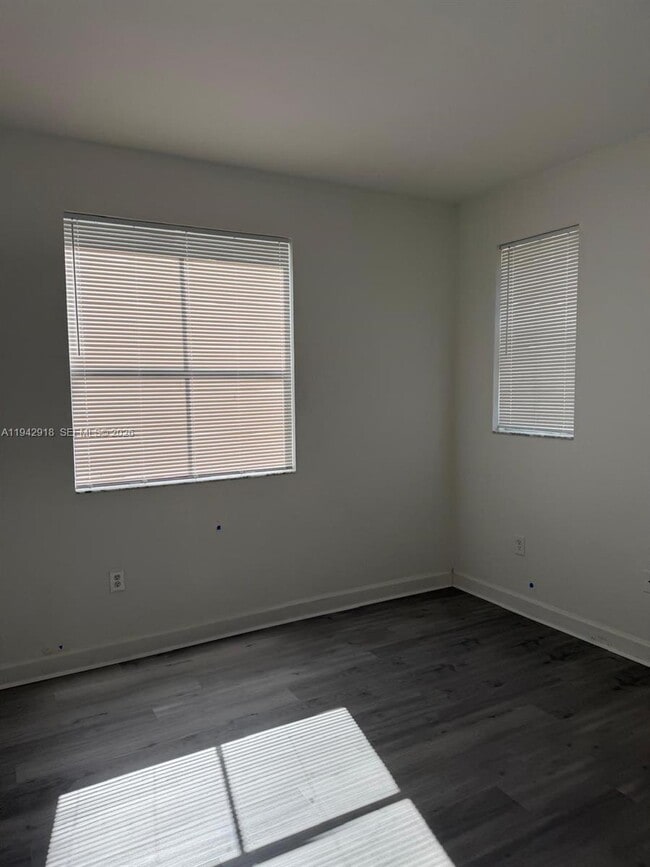 Foto del edificio - 1656 SE 29th Ct