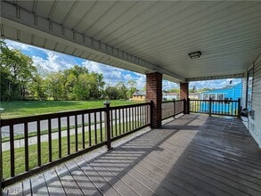 Building Photo - 604 W Laclede Ave Building Photo - 604 W Laclede Ave