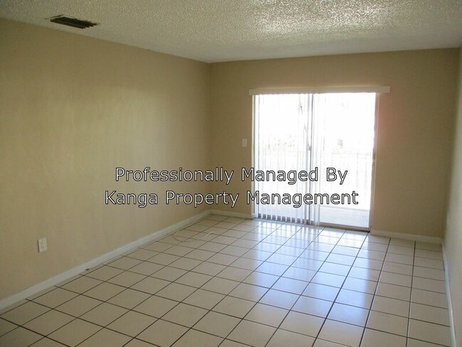 Foto del edificio - 3390 NW 30th St