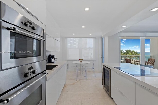 Foto del edificio - 2751 S Ocean Dr