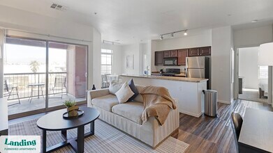 Building Photo - 4201 E Craig Rd