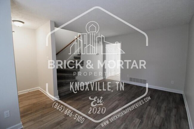 Building Photo - 4045 Heather Ct NW