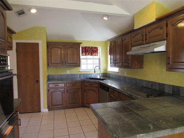 Foto del edificio - 2312 Blue Cypress Dr