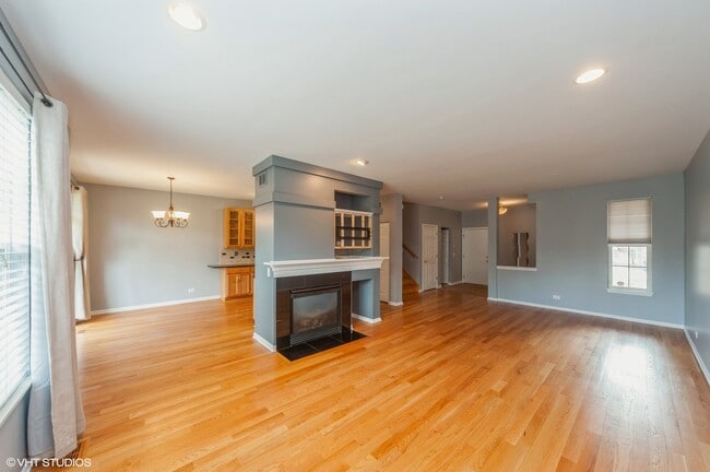 Building Photo - 360 Bay Tree Cir