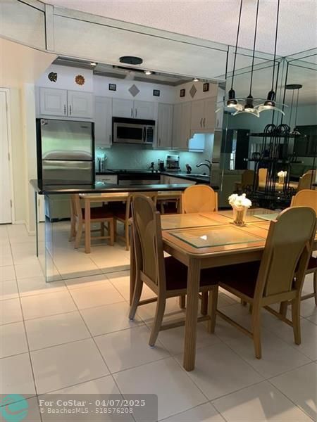 Foto del edificio - 259 S Cypress Rd