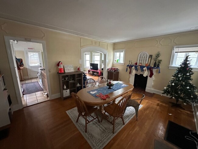 Photo - 3256 Glendora Ave House