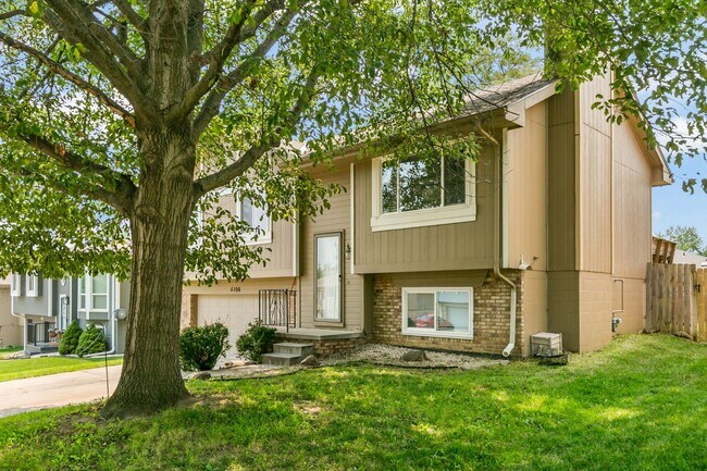 Foto del edificio - 5106 N 128th St