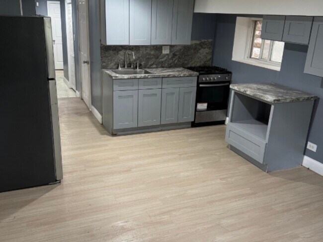 Foto del edificio - 7709 S Eggleston Ave