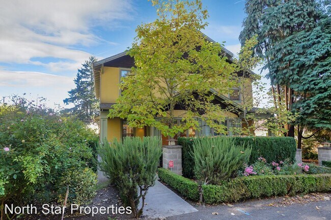 Building Photo - 3 br, 3 bath House - 577 5th St