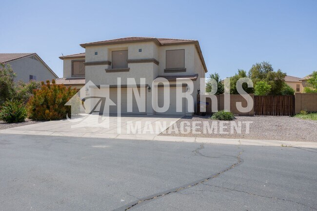 Building Photo - Large Home with Plenty of Room in Coolidge