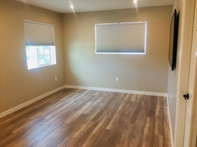 Foto del edificio - 9229 White Oak Ave