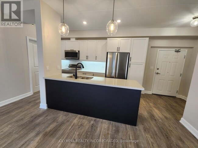 Building Photo - 5629 Swayze Dr