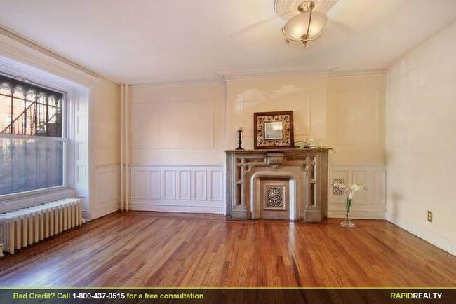 Building Photo - 142 Putnam Ave