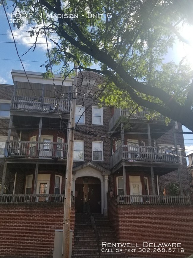 Foto del edificio - 1002 N Madison St