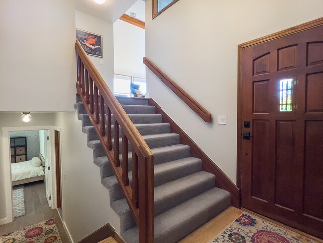 Building Photo - Spacious 3 Bedroom Cul-De-Sac Home in Cedar Mill with Easy Access to Nike, Intel, and St. Vincent