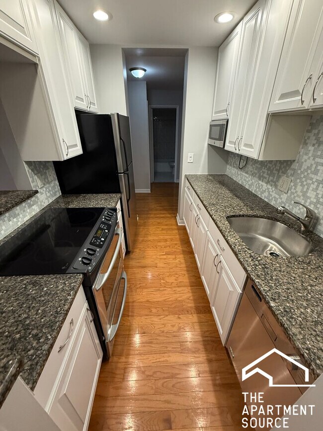 Foto del edificio - 744 W Gordon Terrace